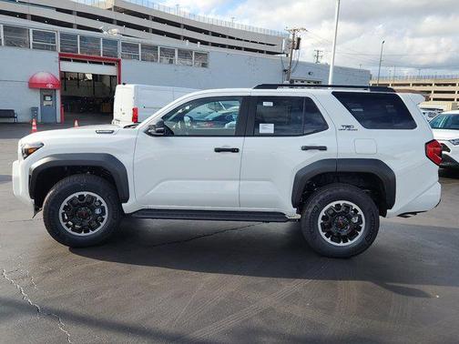 2025 Toyota 4Runner TRD Off Road
