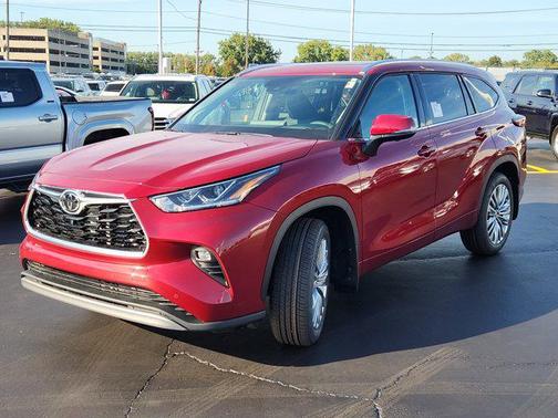 2025 Toyota Highlander Limited