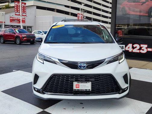 2023 Toyota Sienna XSE 7 Passenger