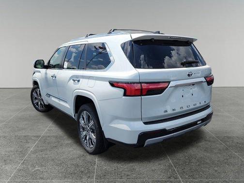 2025 Toyota Sequoia Base