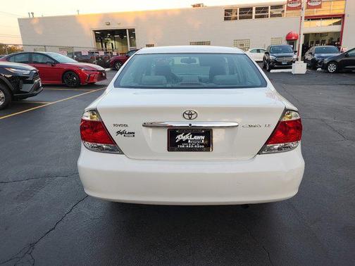 2006 Toyota Camry LE