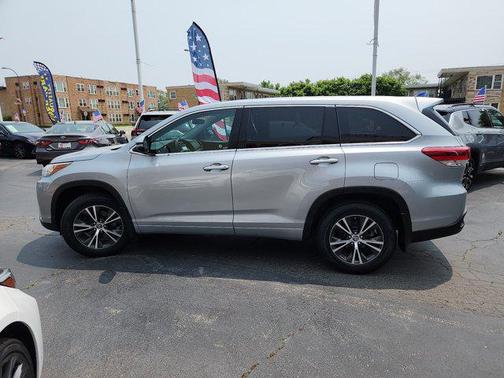 2017 Toyota Highlander LE