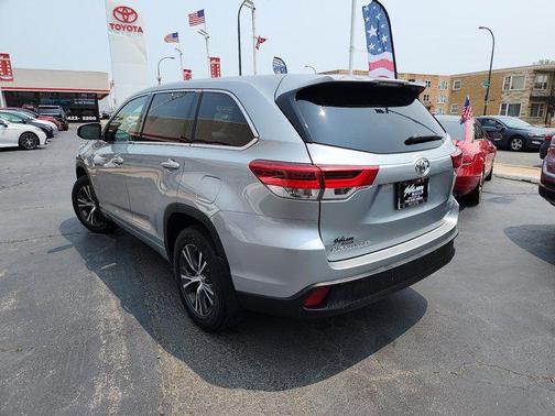 2017 Toyota Highlander LE