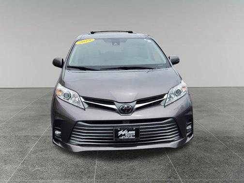2019 Toyota Sienna XLE