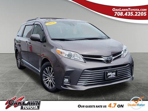 2019 Toyota Sienna XLE