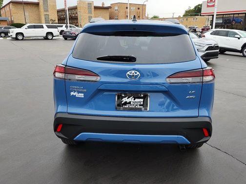 2026 Toyota Corolla Cross LE