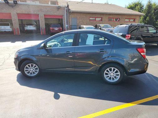 2017 Chevrolet Sonic LT