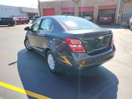 2017 Chevrolet Sonic LT