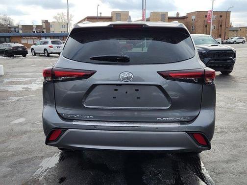 2026 Toyota Highlander 