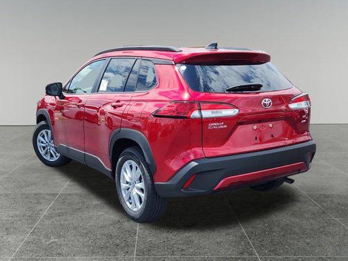 2025 Toyota Corolla Cross LE