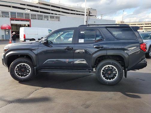 2025 Toyota 4Runner TRD Off Road