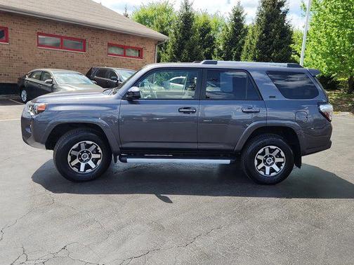 Magnetic Gray Metallic 2023 Toyota 4Runner SR5