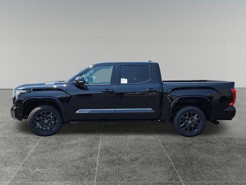 2025 Toyota Tundra Hybrid Platinum