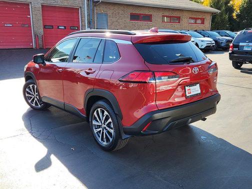2024 Toyota Corolla Cross XLE