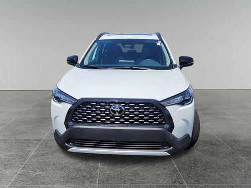 2025 Toyota Corolla Cross LE