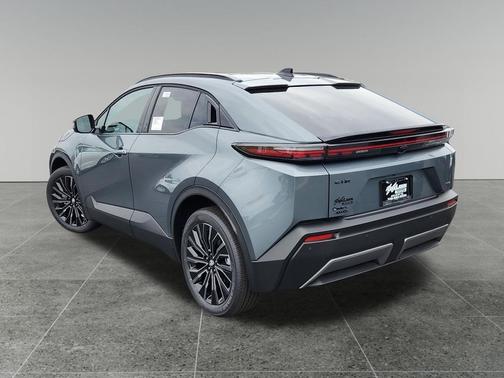 Gray 2026 Toyota C-HR XSE