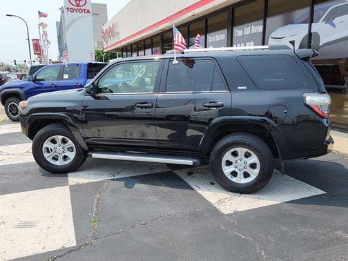 2024 Toyota 4Runner SR5