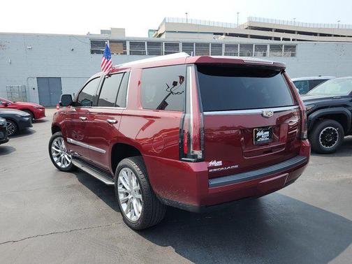 2019 Cadillac Escalade Luxury