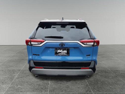 2025 Toyota RAV4 Hybrid SE