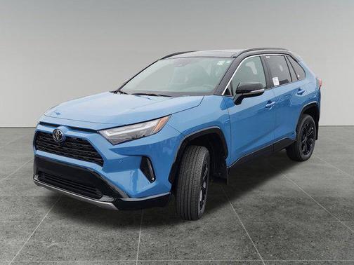 2025 Toyota RAV4 Hybrid SE