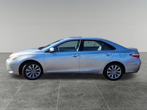 2016 Toyota Camry XLE