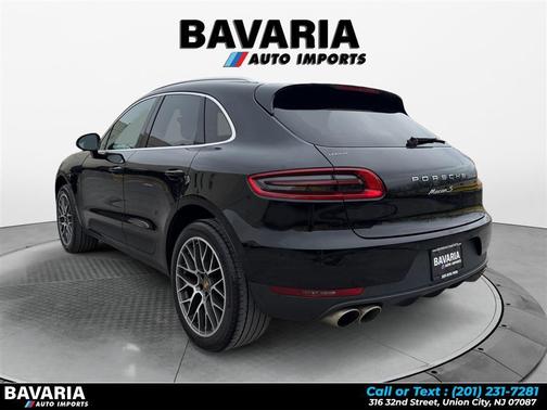 Black 2018 Porsche Macan Macan