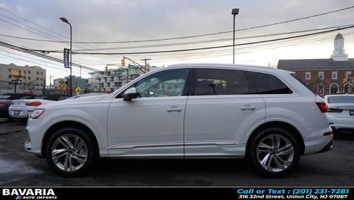 2022 Audi Q7 55 Premium Plus