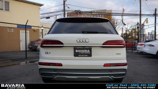 2022 Audi Q7 55 Premium Plus
