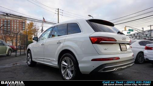 2022 Audi Q7 55 Premium Plus