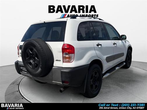White Pearl 2002 Toyota RAV4 Base