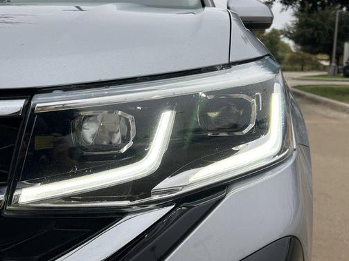 2023 Volkswagen Taos 1.5T SEL