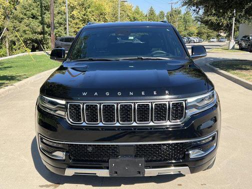 2023 Jeep Wagoneer Series III 4x2