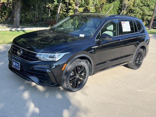 2022 Volkswagen Tiguan 2.0T SE R-Line Black 4MOTION