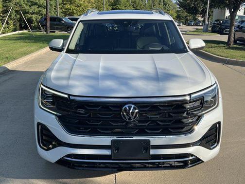 2024 Volkswagen Atlas 2.0T SEL Premium R-Line 4MOTION