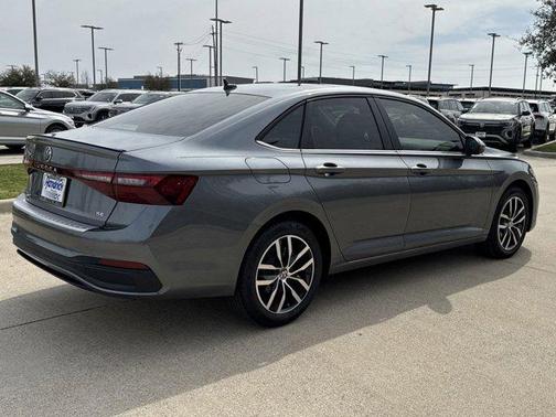 2026 Volkswagen Jetta 1.4T SE