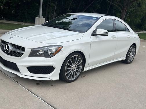 Arctic White 2016 Mercedes-Benz CLA-Class Base
