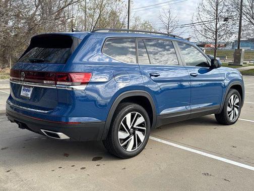 mountain lake blue metallic 2026 Volkswagen Atlas 2.0T SE w/Technology