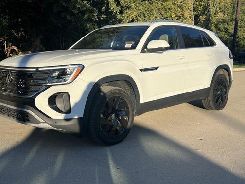 2024 Volkswagen Atlas Cross Sport 2.0T SE w/Technology 4MOTION