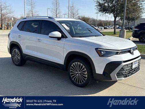 Pure White 2026 Volkswagen Taos SE