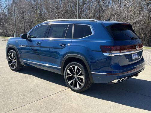 2025 Volkswagen Atlas 2.0T SEL Premium R-Line 4MOTION
