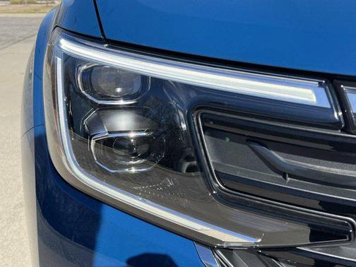 2025 Volkswagen Atlas 2.0T SEL Premium R-Line 4MOTION