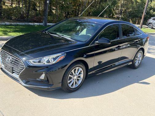 2018 Hyundai SONATA SE