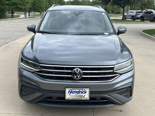 2024 Volkswagen Tiguan 2.0T SE 4MOTION