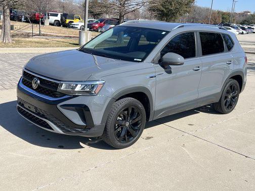 2023 Volkswagen Taos 1.5T SE