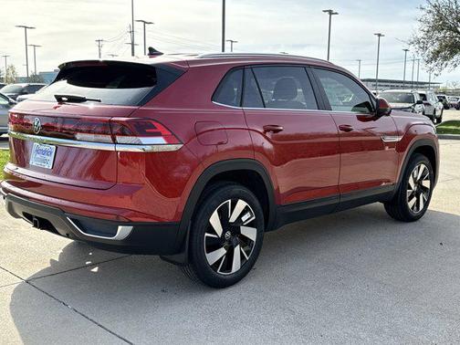 2025 Volkswagen Atlas Cross Sport 2.0T SE w/Technology