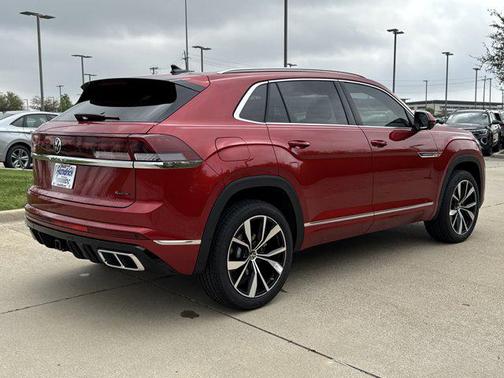 2025 Volkswagen Atlas Cross Sport 2.0T SEL Premium