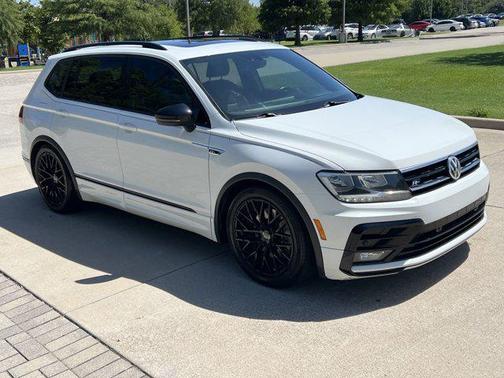 2019 Volkswagen Tiguan 2.0T SEL R-Line Black