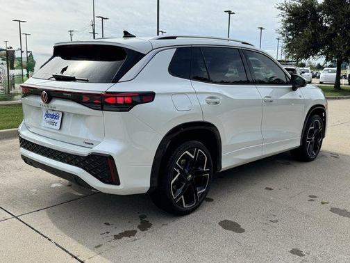 2026 Volkswagen Tiguan 2.0T SEL R-Line 4MOTION