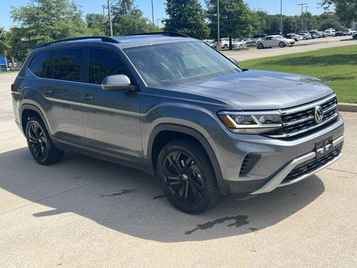 2022 Volkswagen Atlas 3.6L SE w/Technology