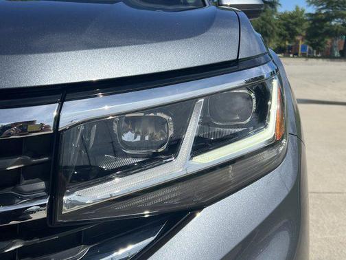 2022 Volkswagen Atlas 3.6L SE w/Technology